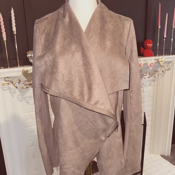 Womens Suede Jacket 🧥 - Picture 1 of 5